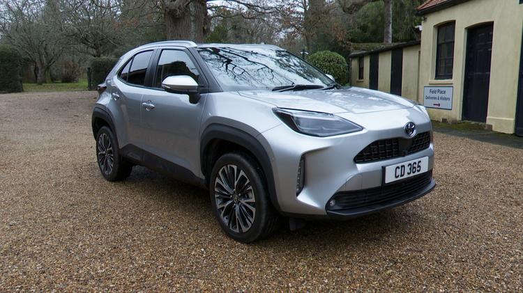 TOYOTA YARIS CROSS ESTATE 1.5 Hybrid Dynamic 5dr CVT [City+Safety Pack]